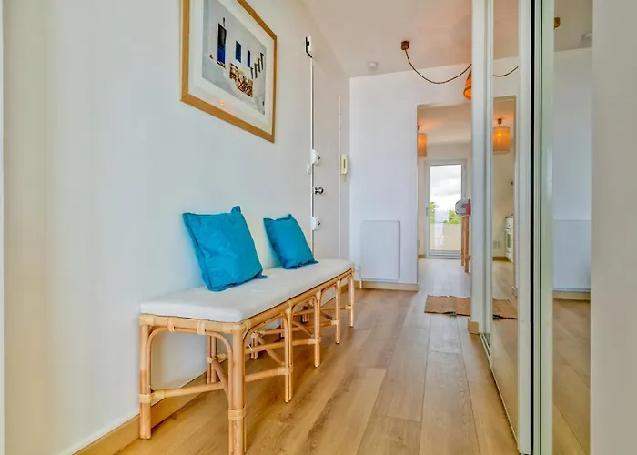 Vue Sur Hydra Apartment